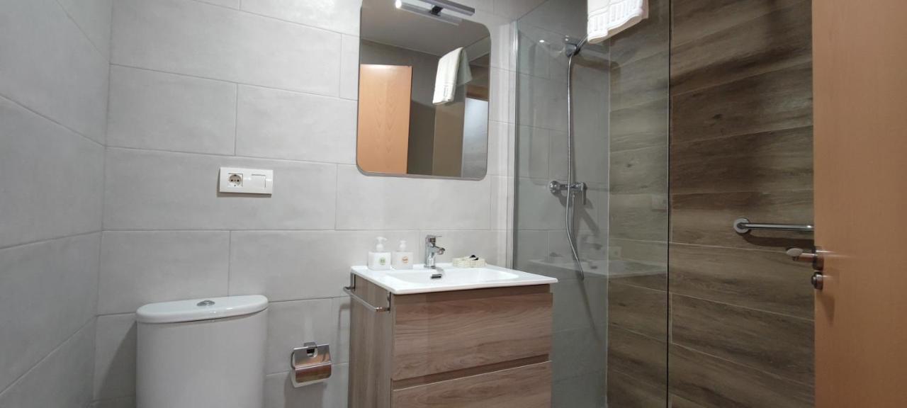Esguil, Apartamento Con Piscina, A 3 Km De La Playa Vut-2995-As Лянес Екстериор снимка